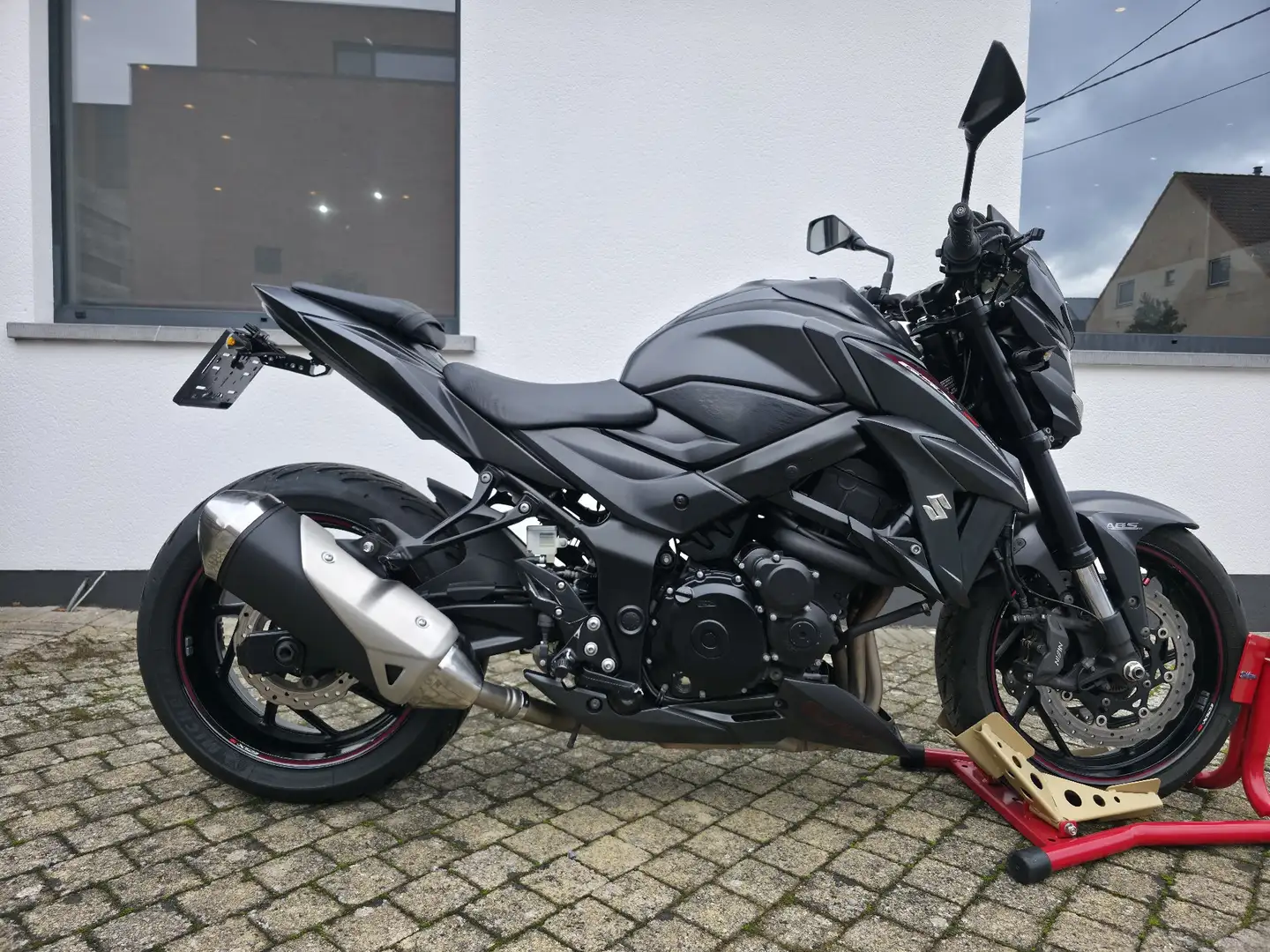 Suzuki GSX-S 750 2017 - 29.000Km - Topconditie* Чорний - 1