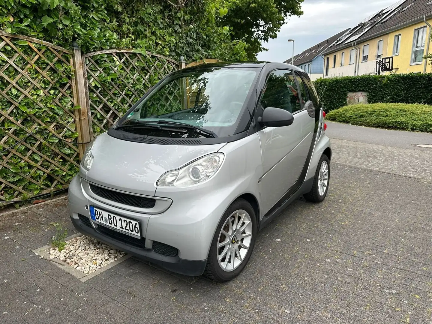 smart forTwo Smart fortwo coupe mhd | Top Zustand Silber - 1