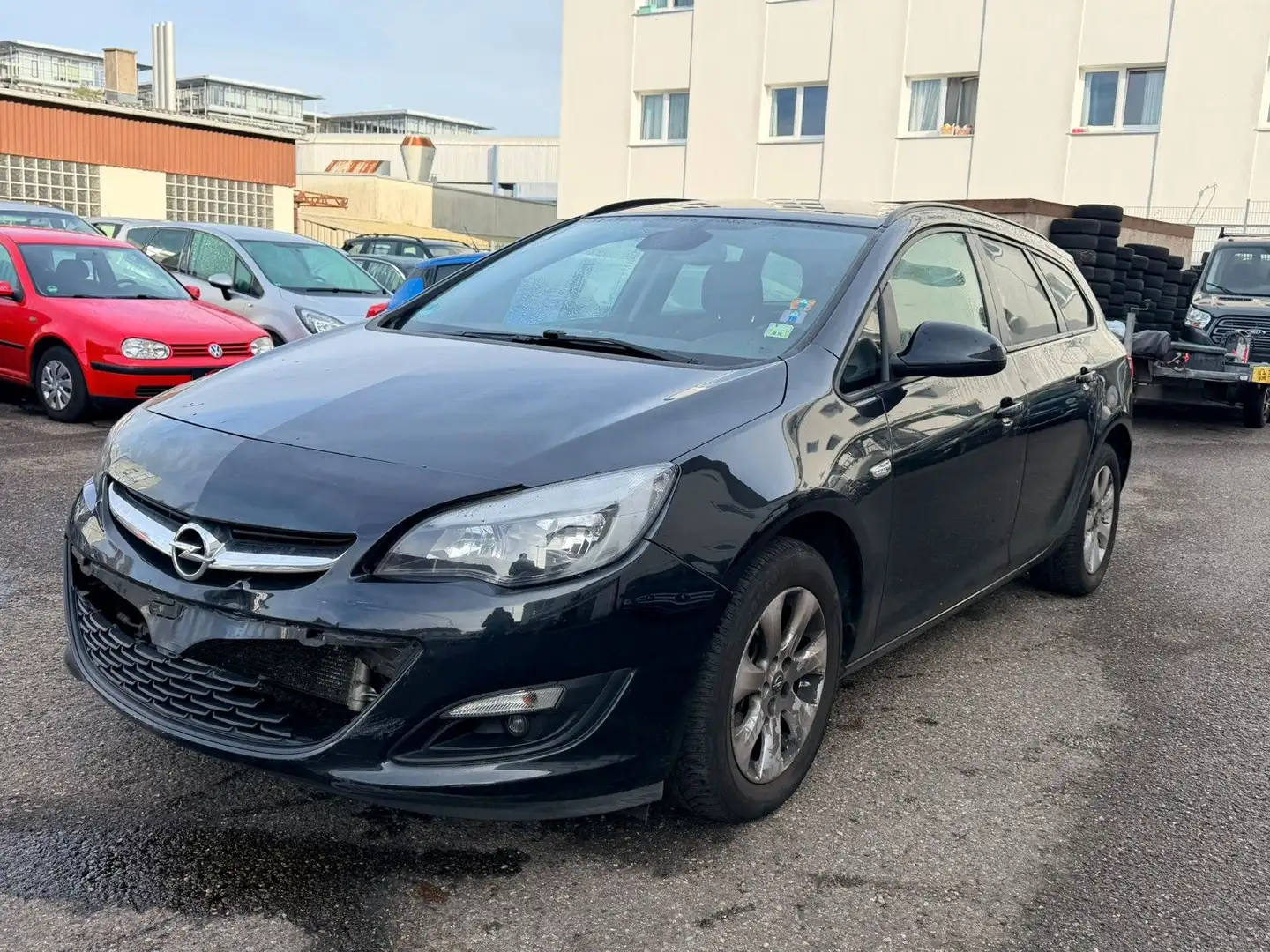 Opel Astra J Sports Tourer*Alu*Klima*Tüv 09.2027* Noir - 1