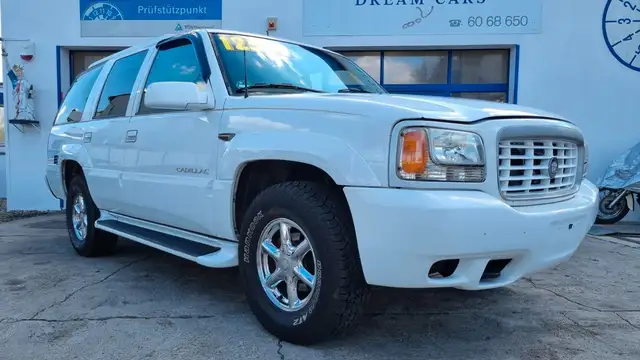 Cadillac Escalade wenig Kilometer, Klimaanlage, Anhängerkupplung