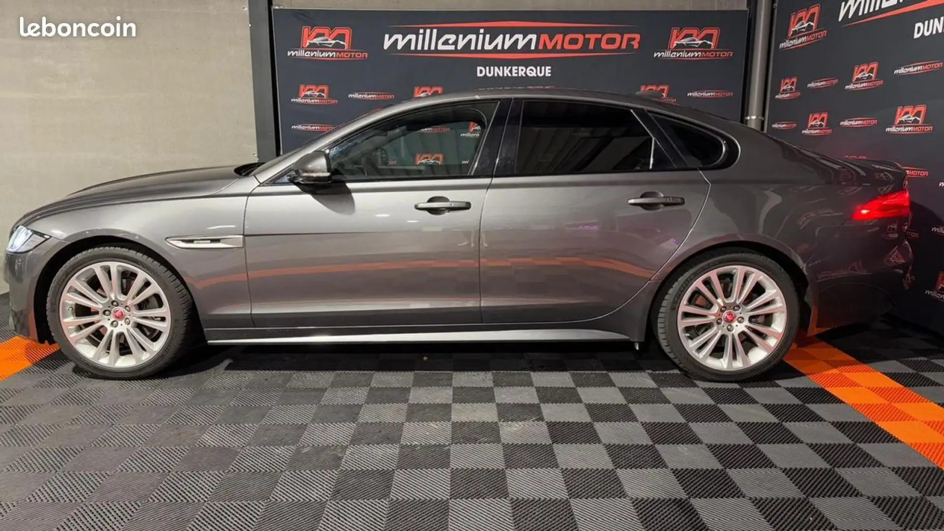 Jaguar XF XF r-sport 2.0 180 cv bva awd garantie 6 mois Gris - 2