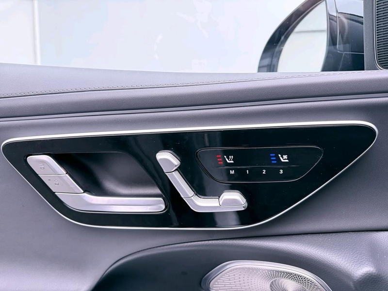 Mercedes-Benz E 300 e Sport Edition — photo 7