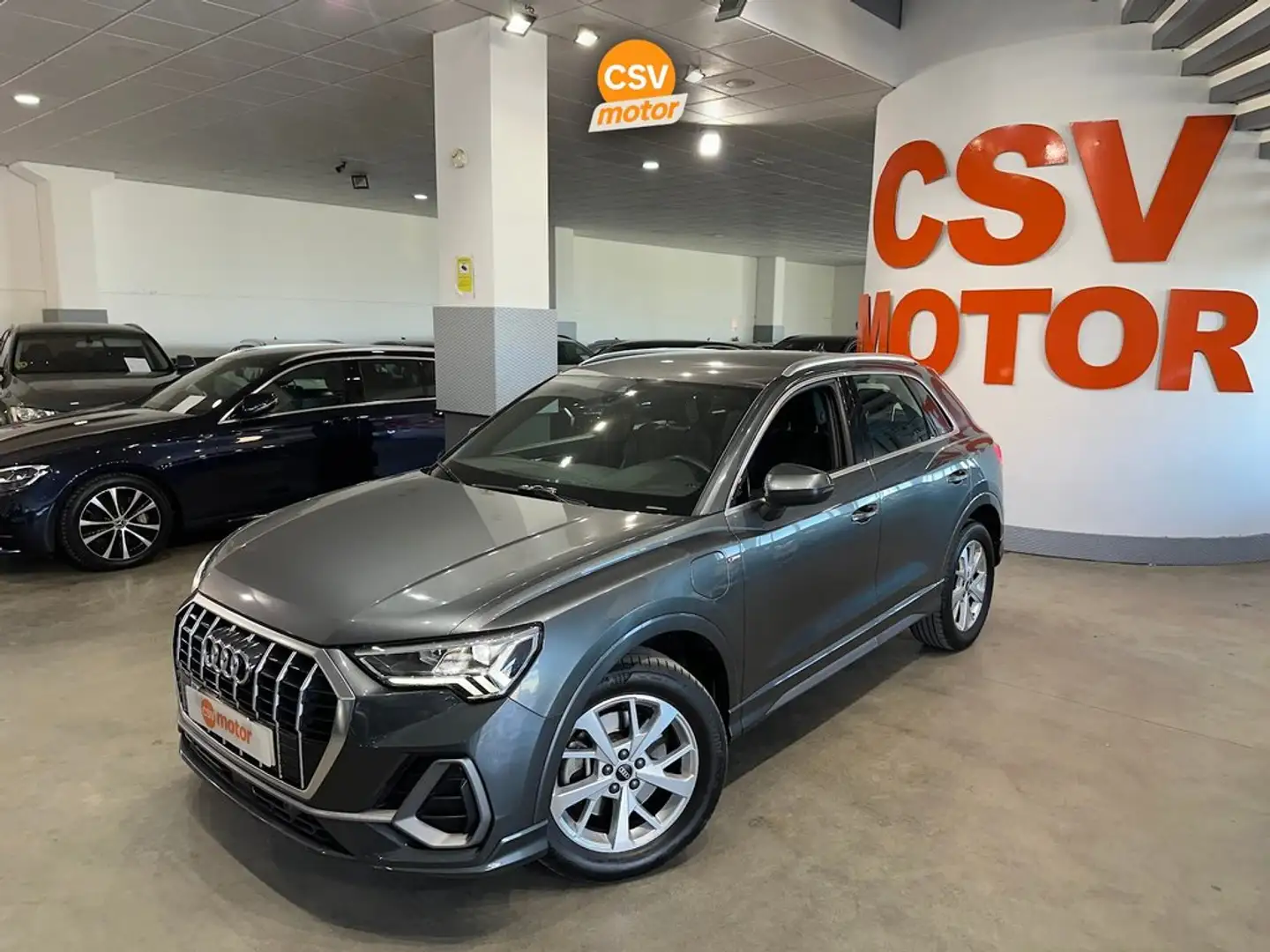 Audi Q3 45 TFSIe S line S-tronic - 1