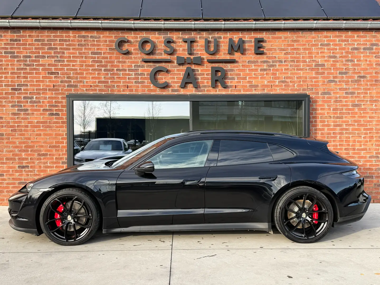 Porsche Taycan 4S - Bose - Trappes électriques - Pack Chrono Schwarz - 2