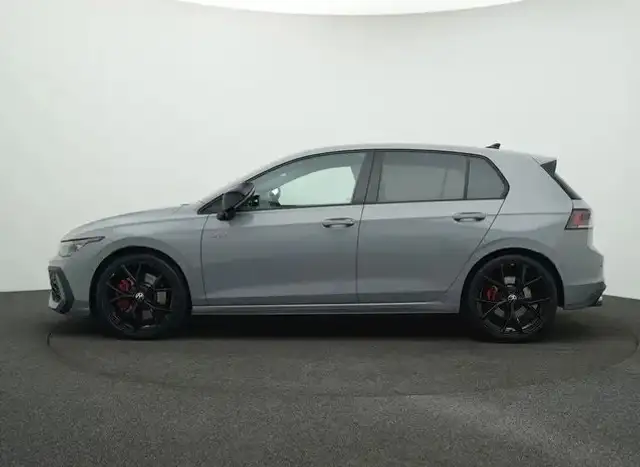 Volkswagen Golf view 5