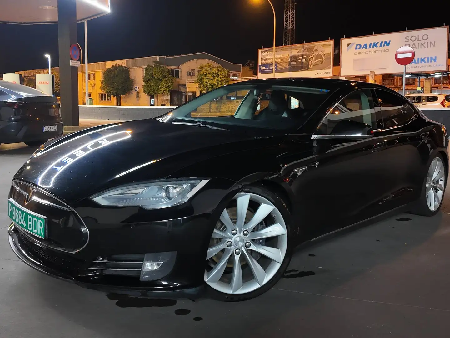 Tesla Model S 2014 Model S P85+ FREE Lifetime Supercharger Negro - 1