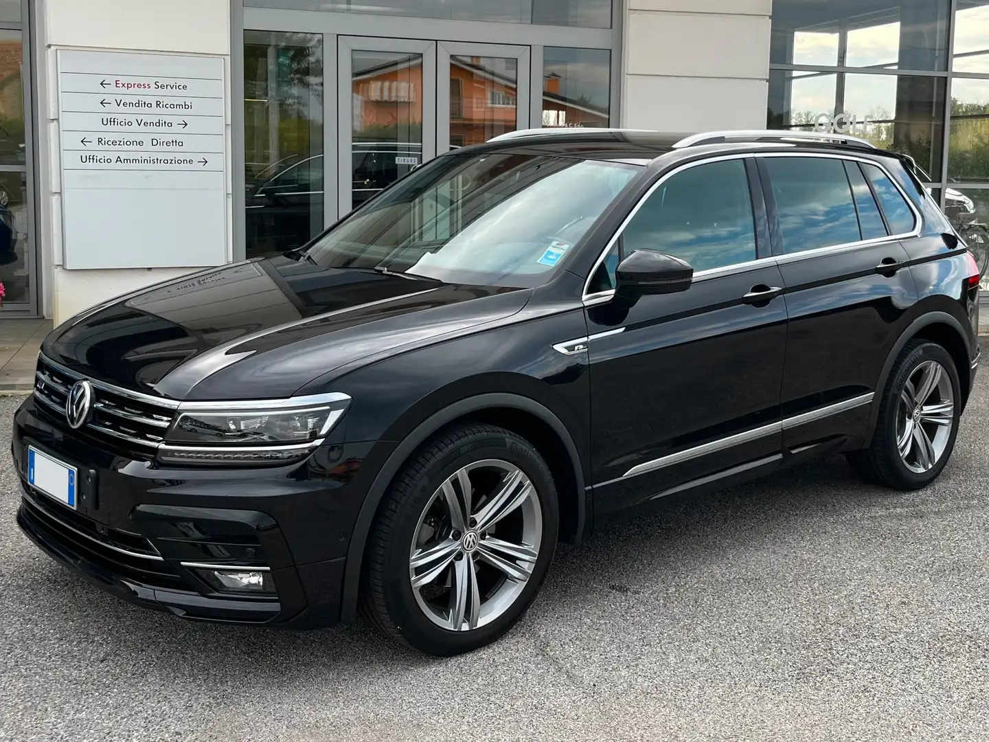 Volkswagen Tiguan Tiguan 2.0 tdi Advanced R-Line 4motion 150cv dsg Nero - 1