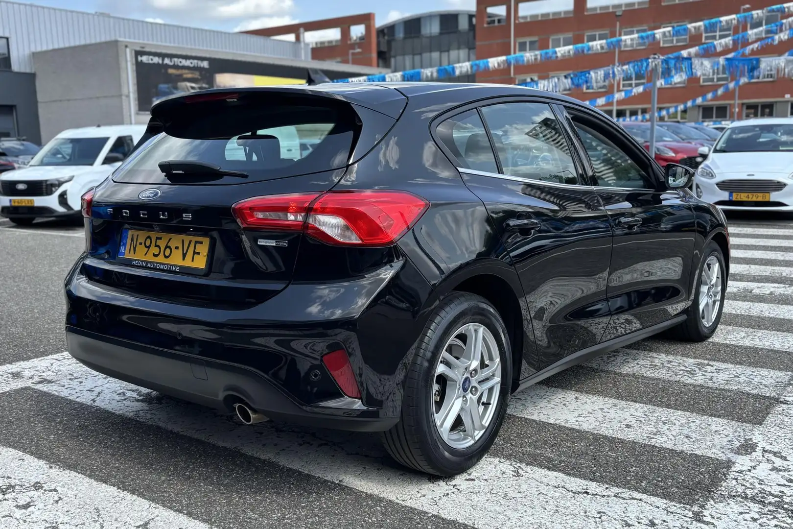 Ford Focus 1.0 EcoBoost Hybrid Trend Edition Business | Navig Noir - 2