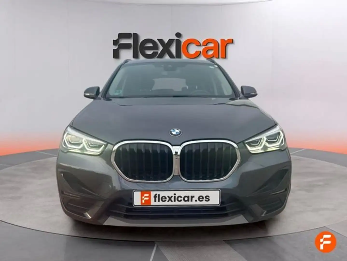 BMW X1 sDrive 20dA Gris - 2