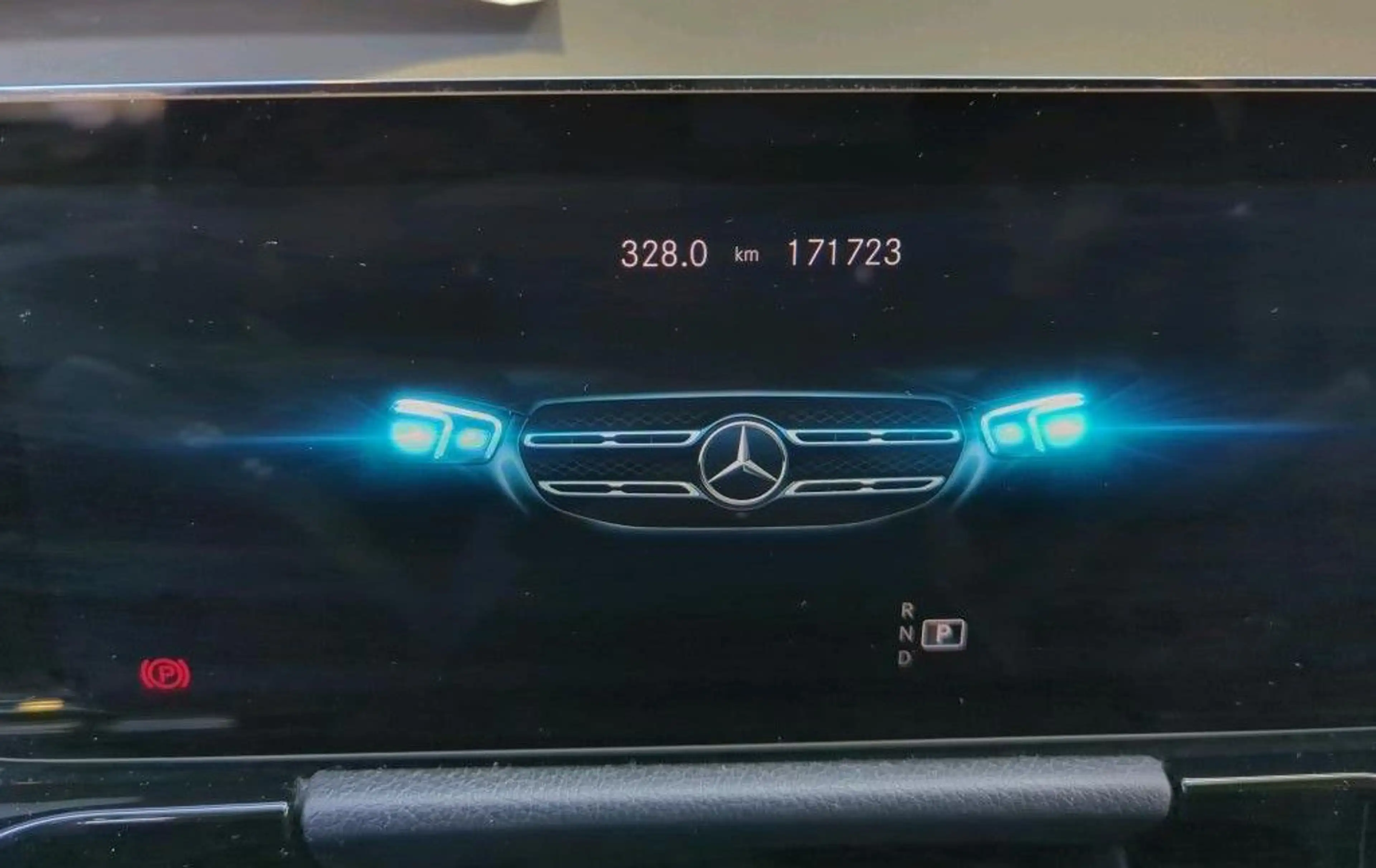 Mercedes-Benz GLA 200 d 4Matic 8G-Tronic Leder Ambi Widescreen — photo 9