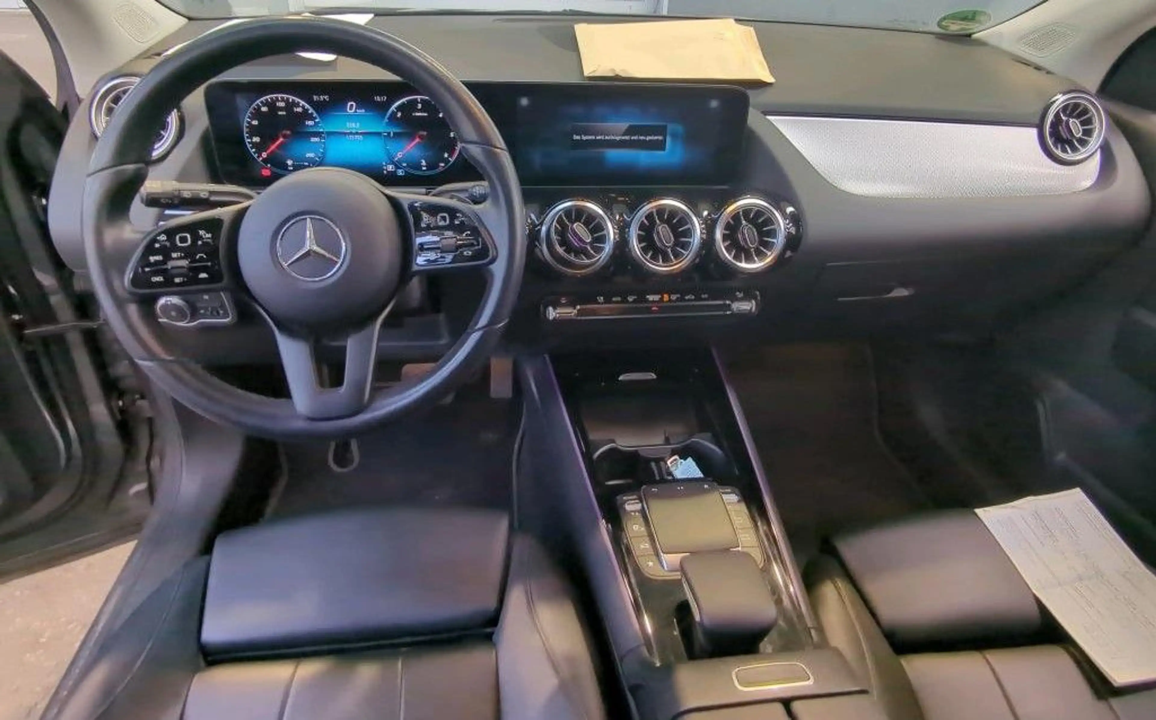 Mercedes-Benz GLA 200 d 4Matic 8G-Tronic Leder Ambi Widescreen — photo 3