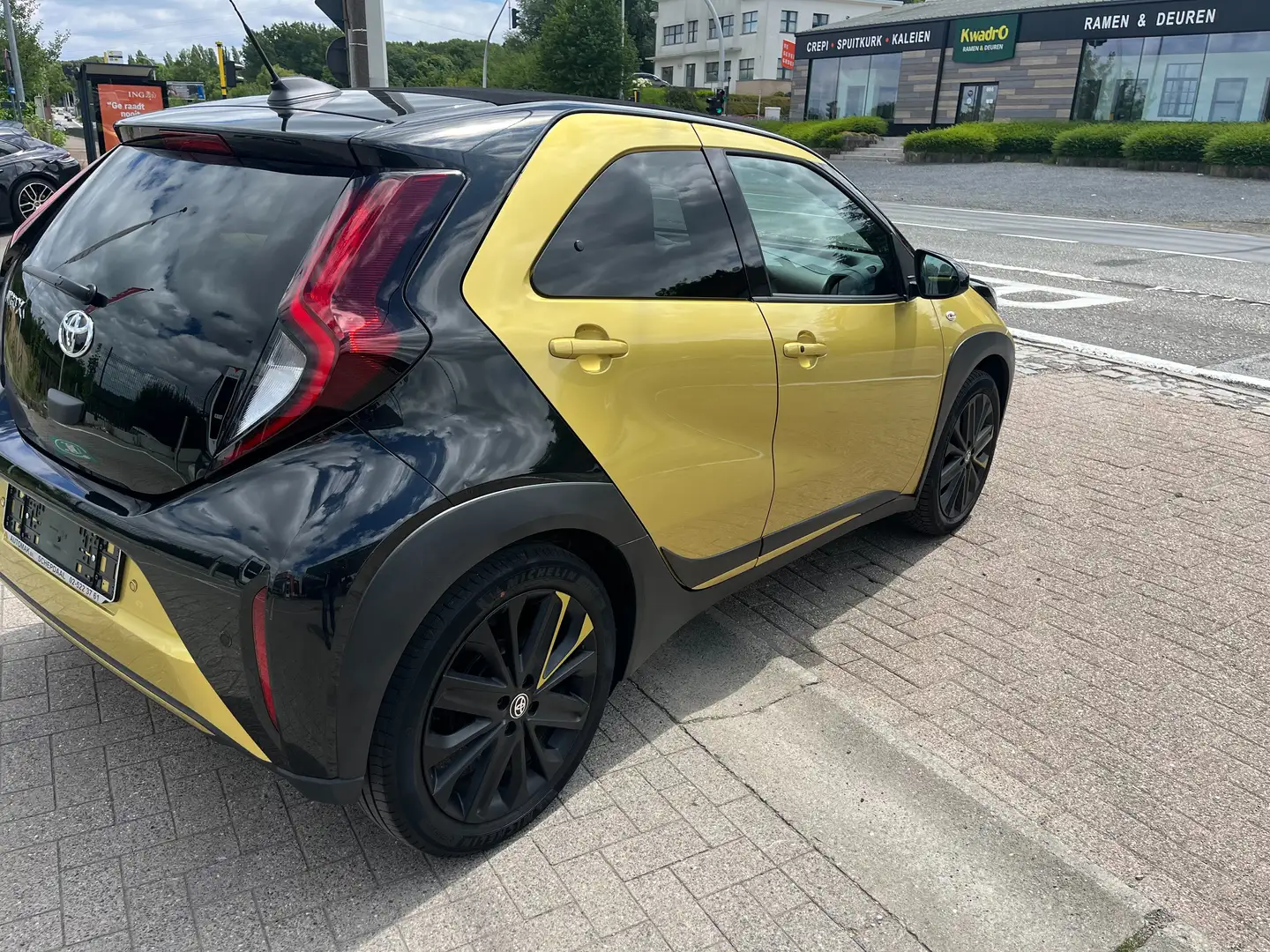 Toyota Aygo X Jaune - 2