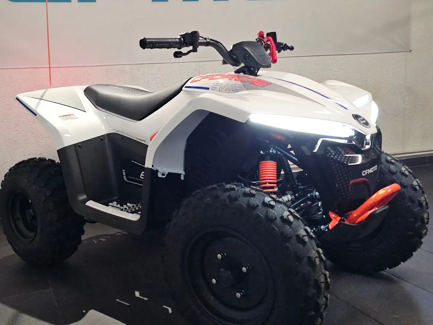 CFMOTO CFORCE EV 110 bijela - 1