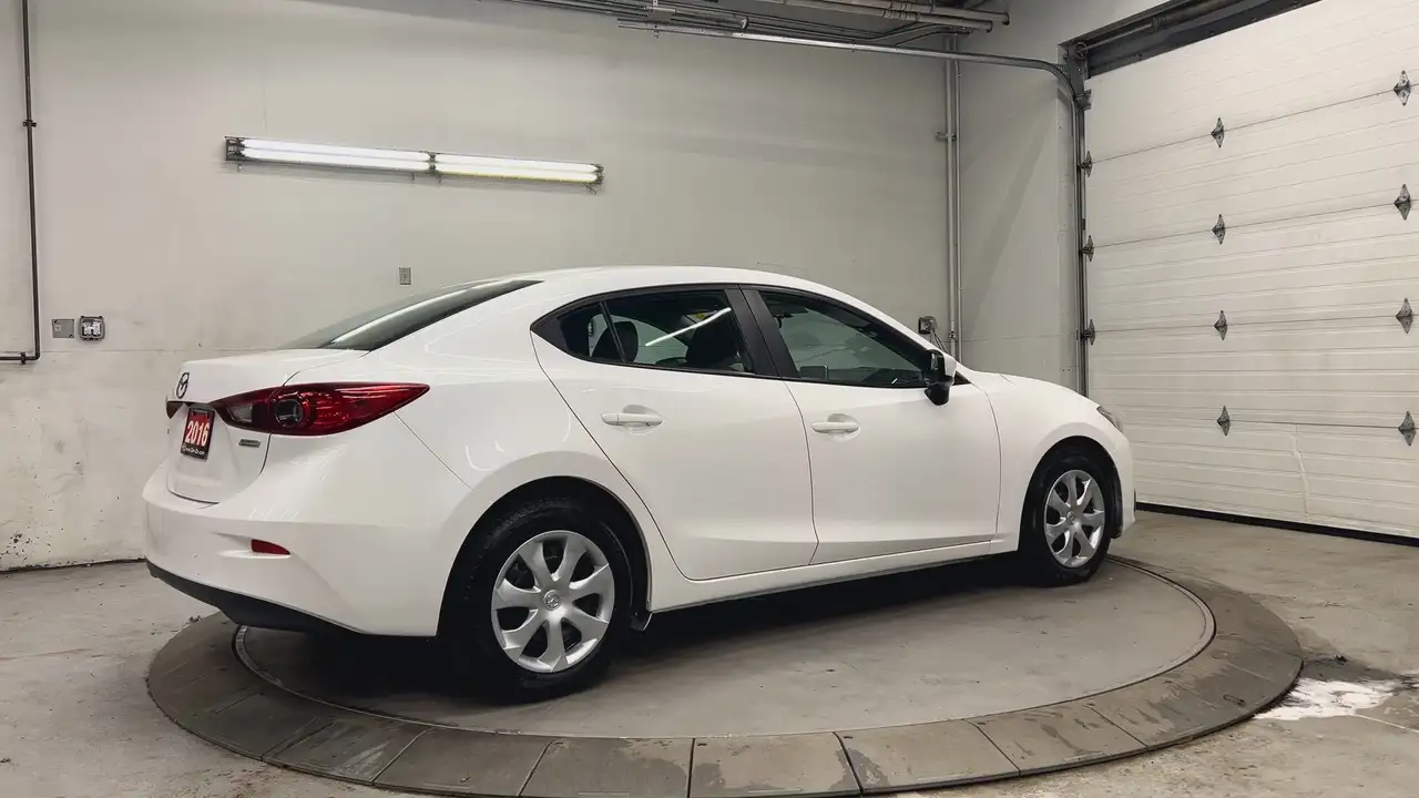 Mazda 3 photo Mazda 3
