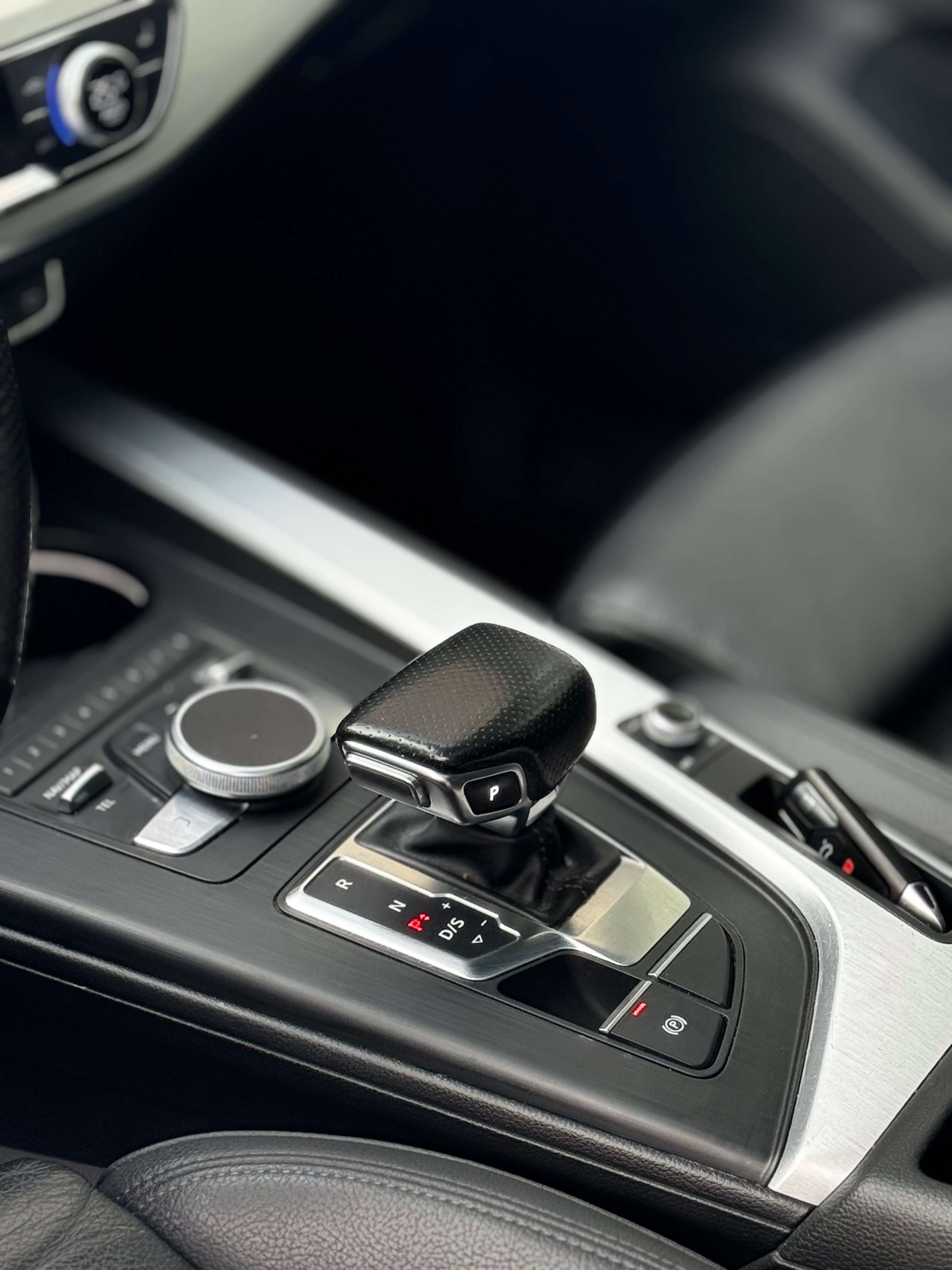 2017 Audi A4 S-line alt 4