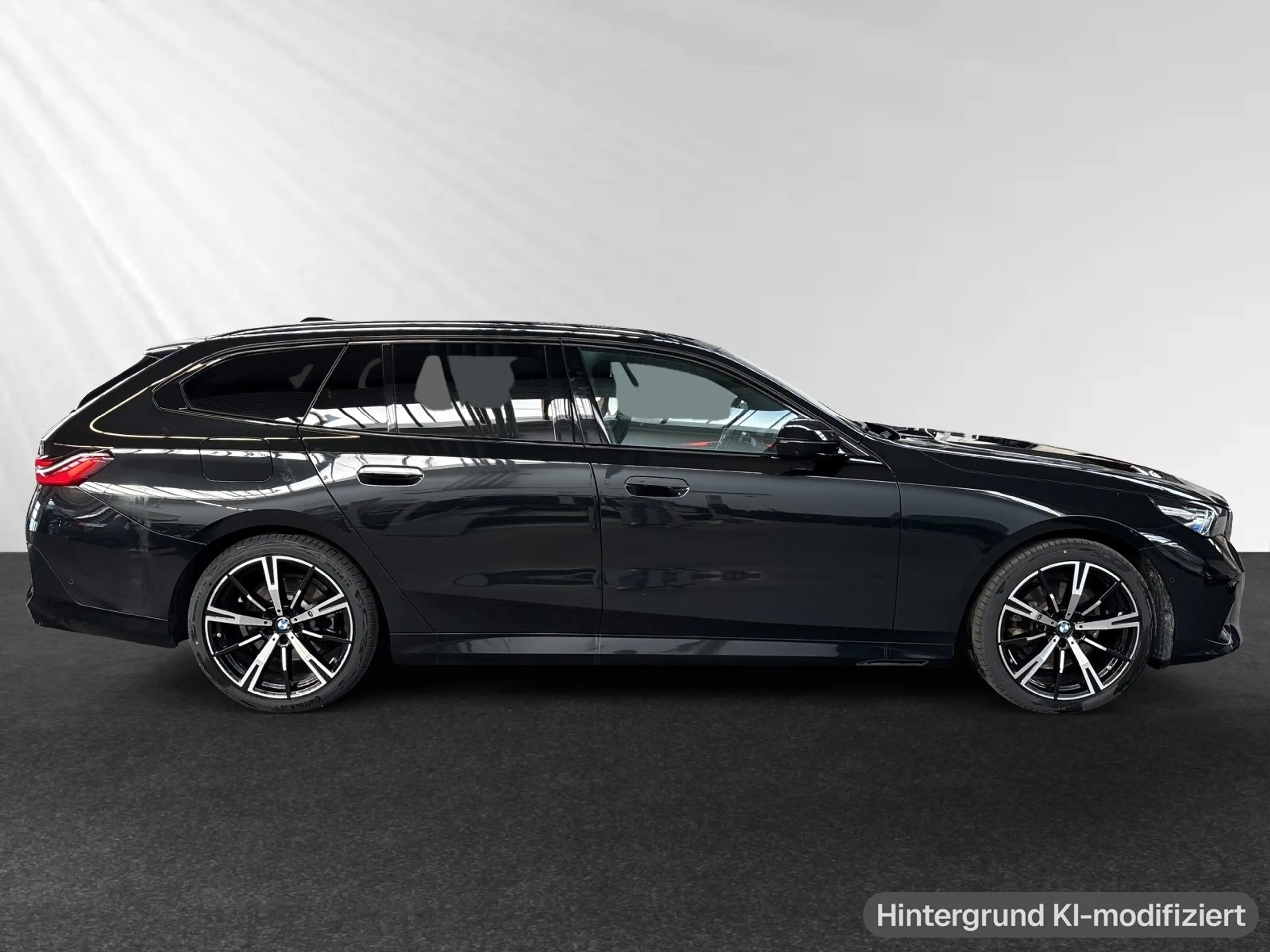 BMW 520 i Touring M Sport|AHK|DAProf.|Autobahnass. — photo 2