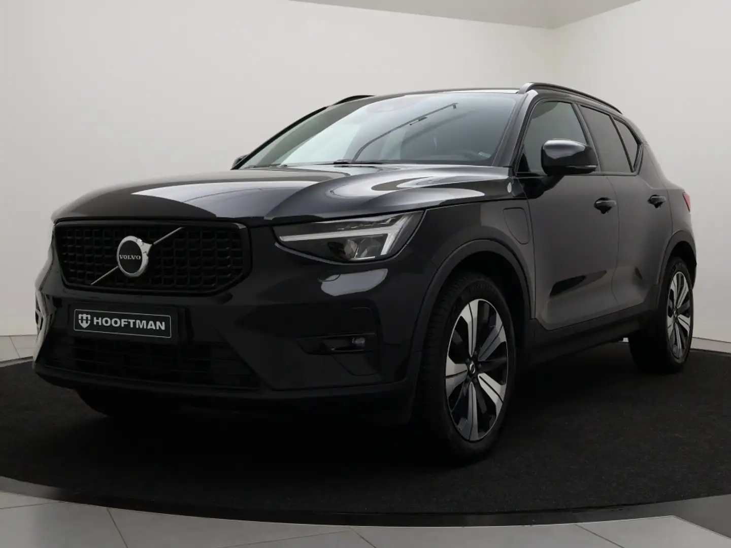 Volvo XC40 T5 PLUG-IN HYBRID PLUS DARK CAMERA ELEK.STOELEN HA Schwarz - 2