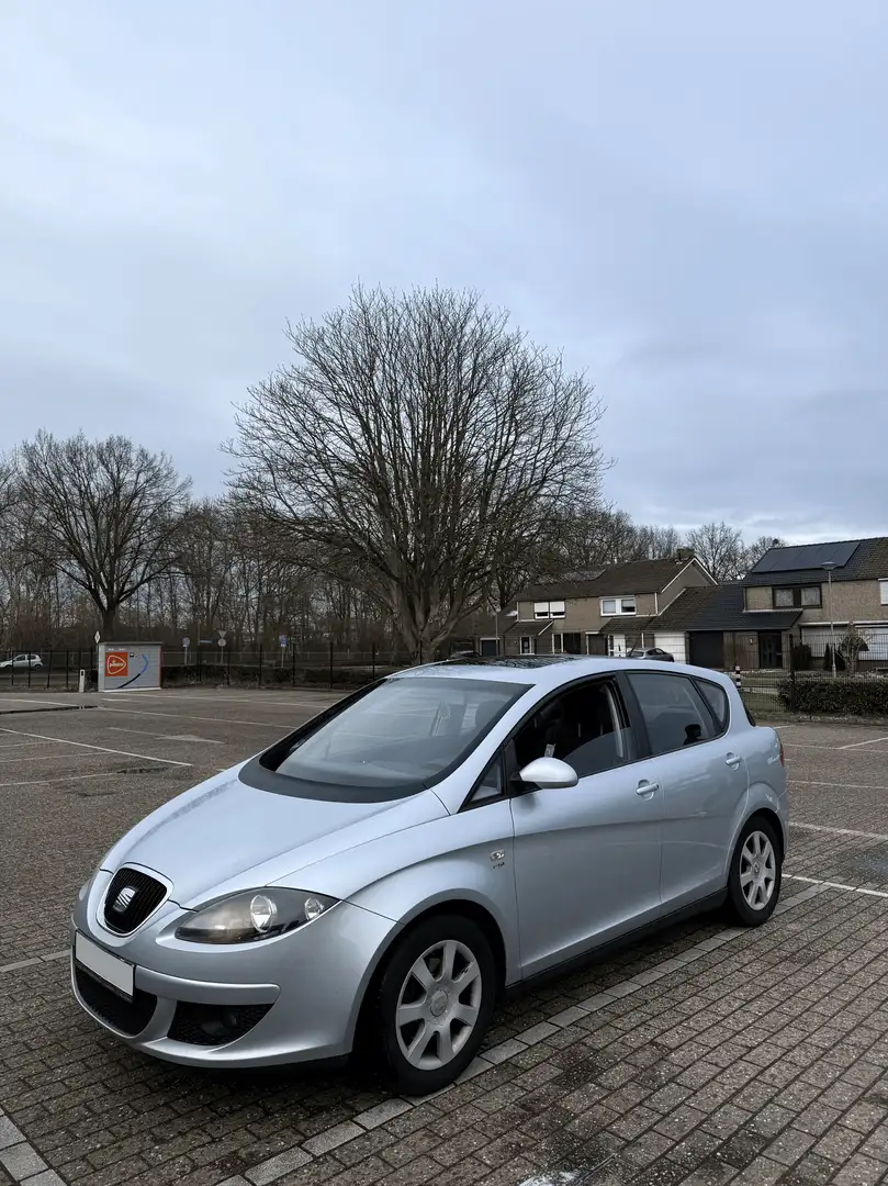 SEAT Toledo Toledo 2.0 FSI Stylance Tiptronic Stylance Plateado - 1