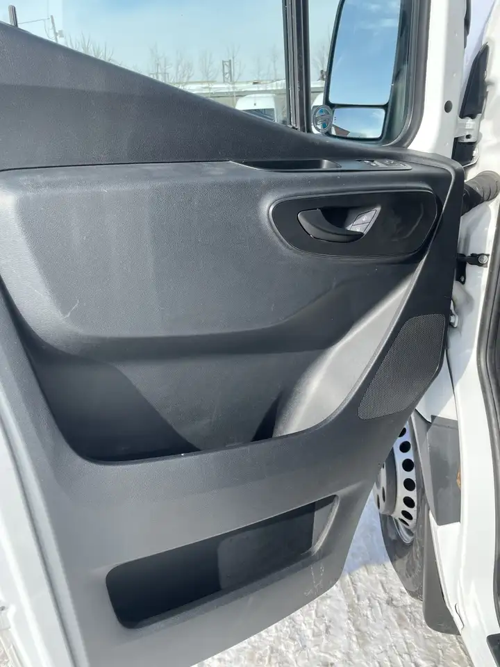Mercedes-Benz Sprinter снимка Mercedes-Benz Sprinter
