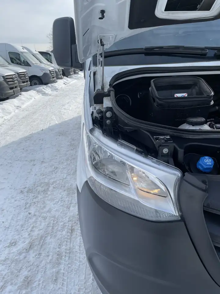 Mercedes-Benz Sprinter снимка Mercedes-Benz Sprinter