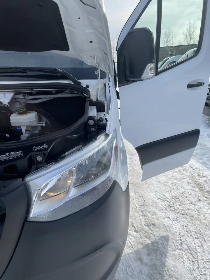 Mercedes-Benz Sprinter снимка Mercedes-Benz Sprinter