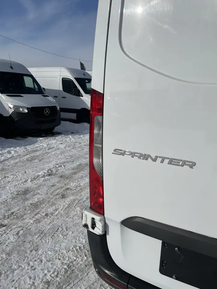 Mercedes-Benz Sprinter снимка Mercedes-Benz Sprinter