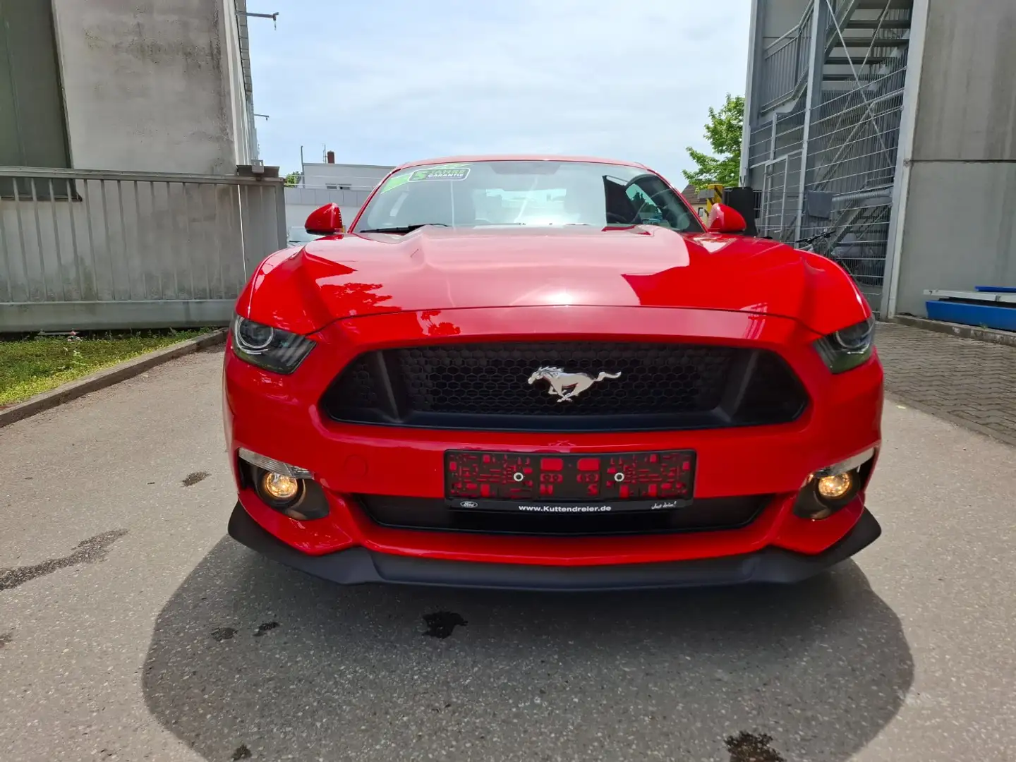 Ford Mustang 5.0  V8 Fastback GT Navi Kamra Leder Červená - 1