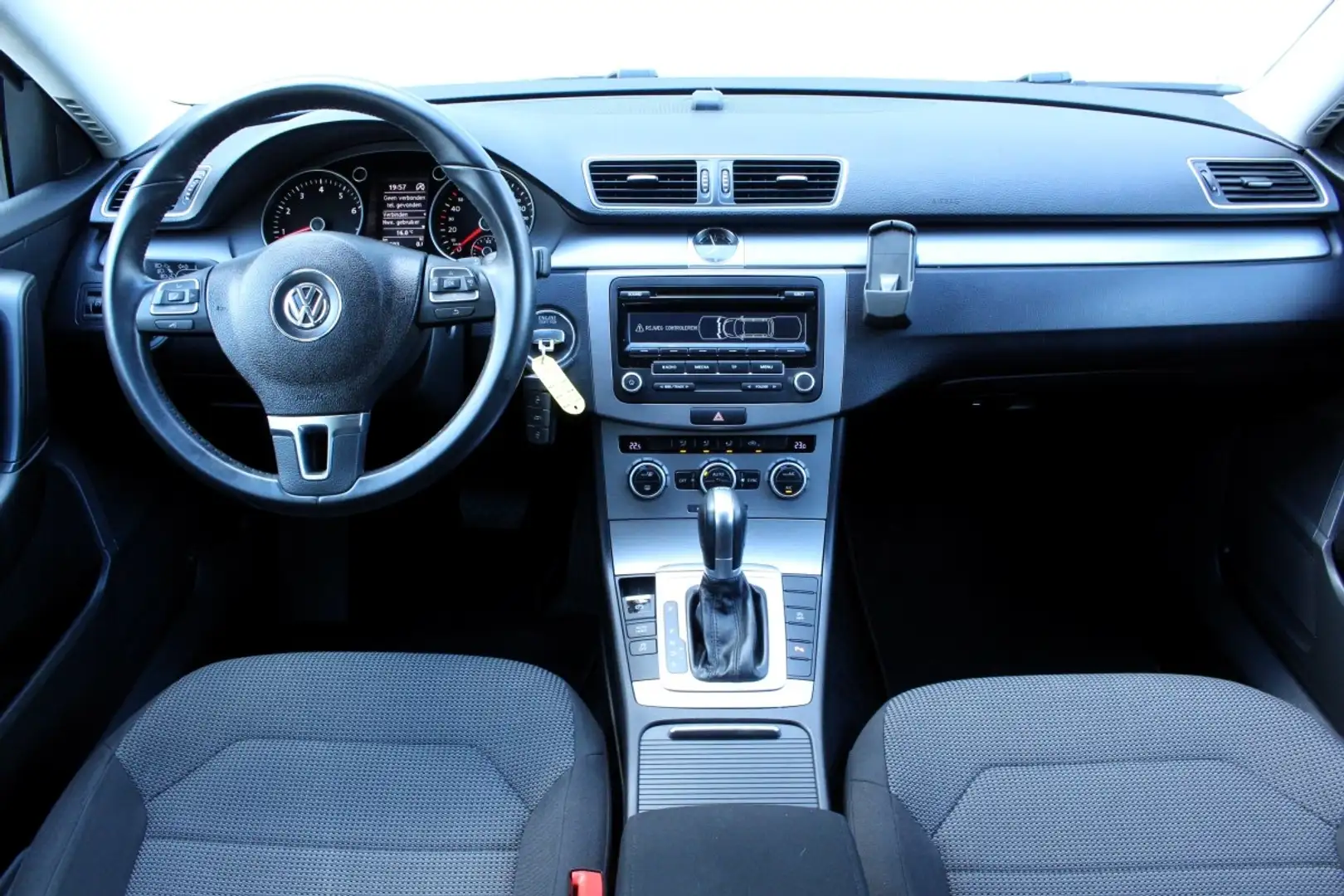Volkswagen Passat Variant 1.4 TSI DSG 56000 km ! Highline XENON LED BLUETH P Blauw - 2