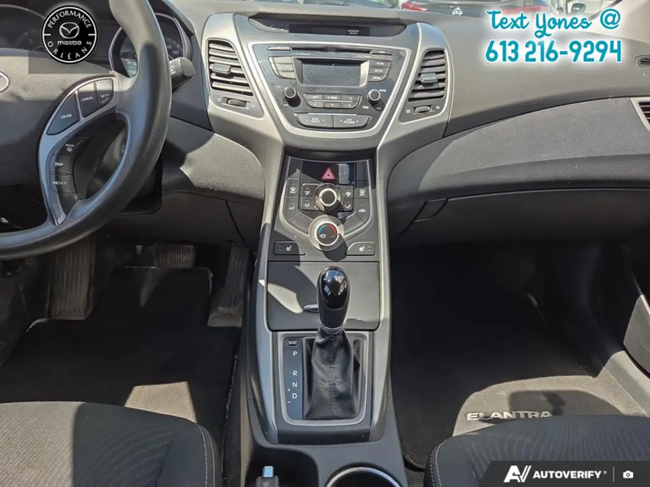 Hyundai ELANTRA снимка Hyundai ELANTRA