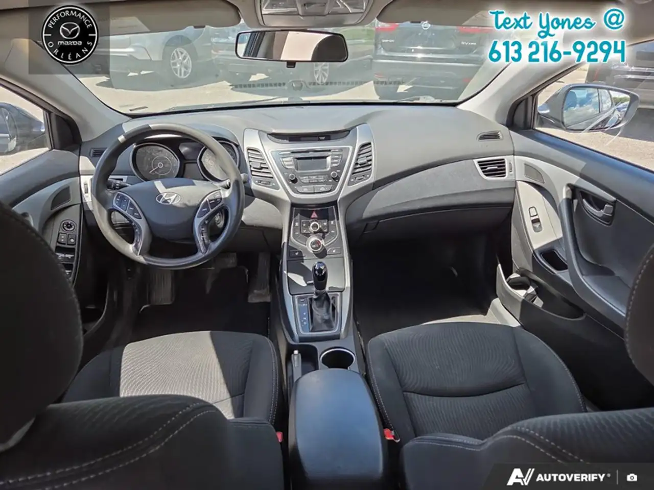Hyundai ELANTRA снимка Hyundai ELANTRA