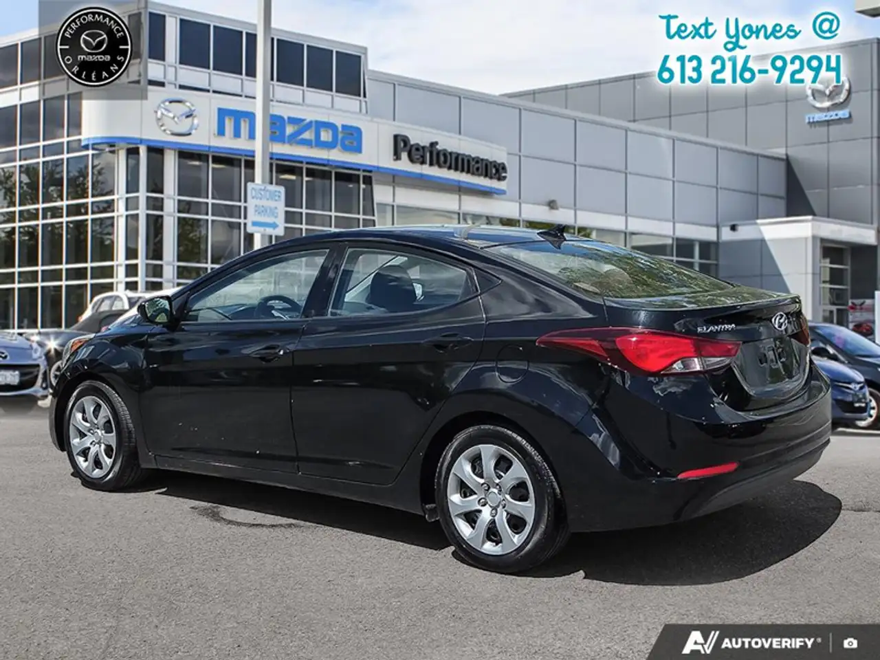 Hyundai ELANTRA снимка Hyundai ELANTRA