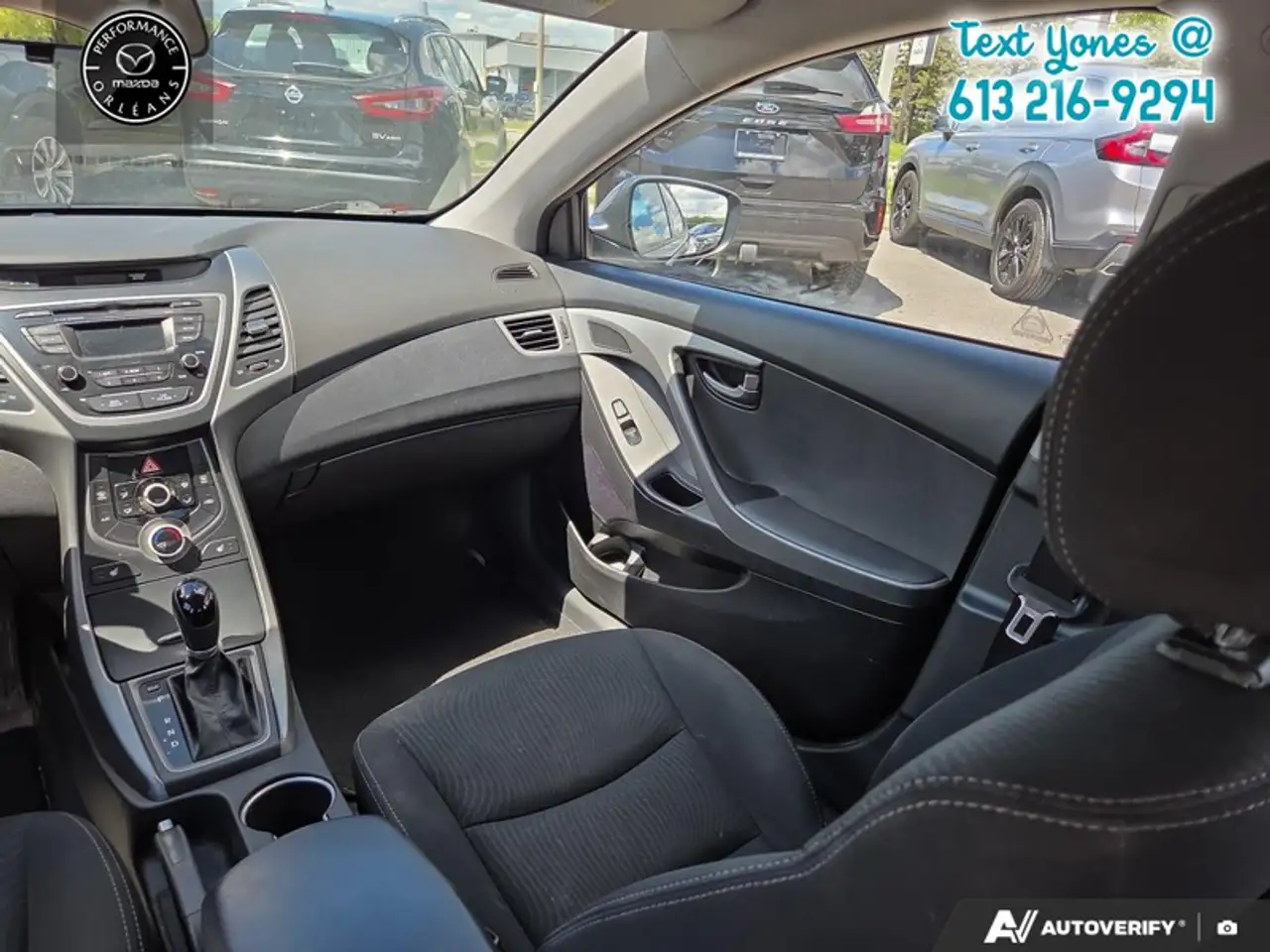 Hyundai ELANTRA снимка Hyundai ELANTRA