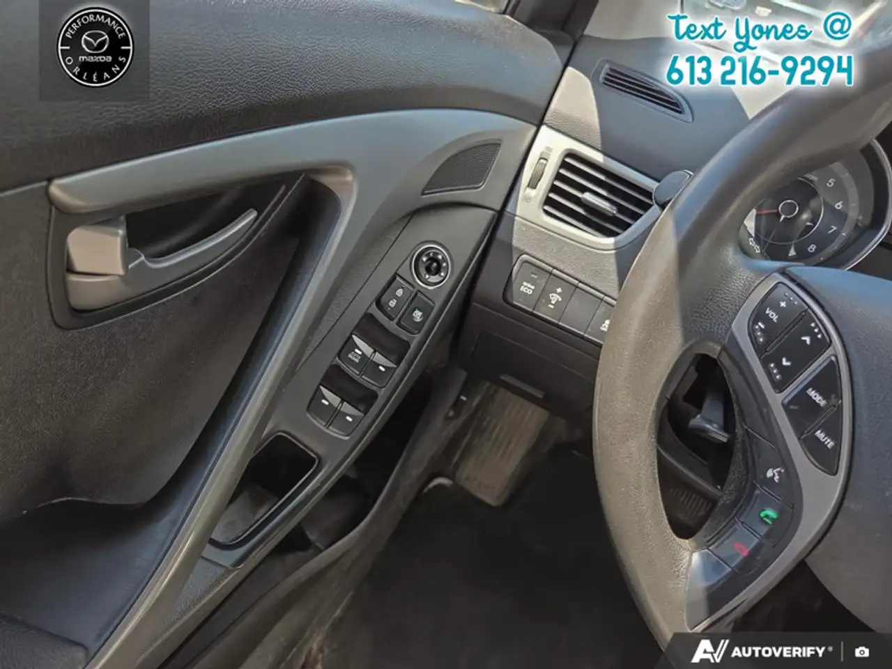 Hyundai ELANTRA снимка Hyundai ELANTRA