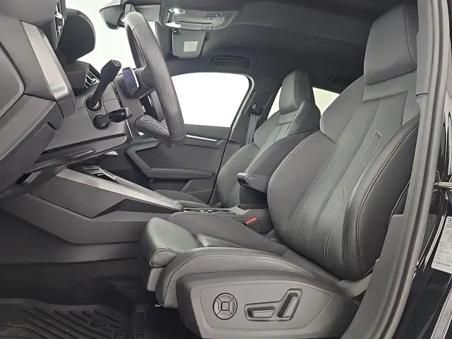 Audi A3 view 9