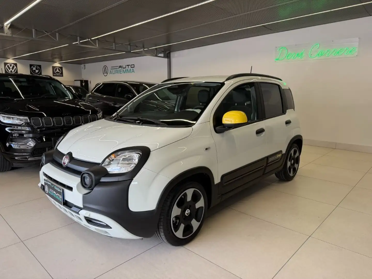 Fiat Panda PANDINA CROSS 1000 HYBRID FIREFLAY UFFICIALE Bianco - 1