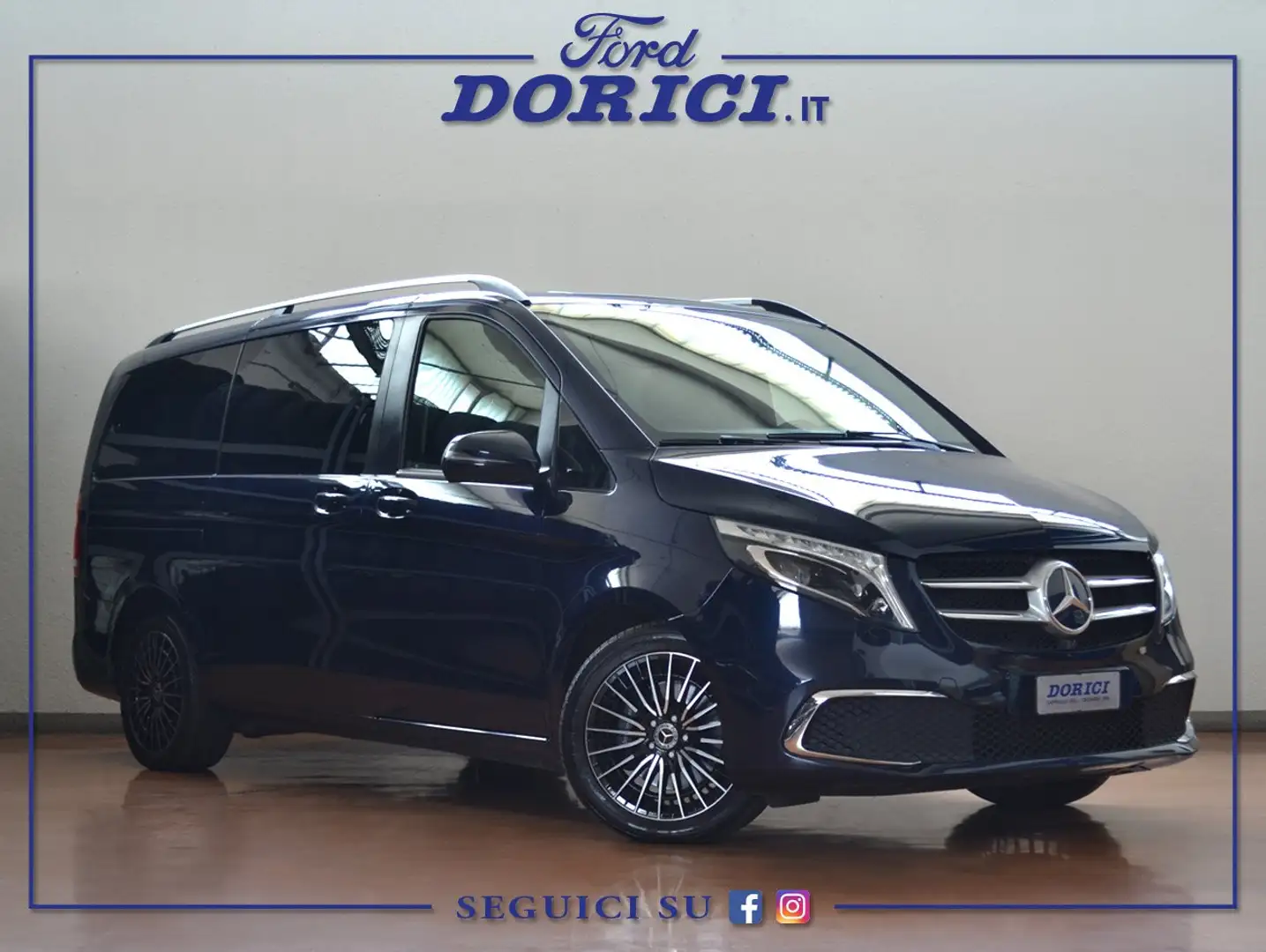 Mercedes-Benz V Long 250 d Premium auto Modrá - 1