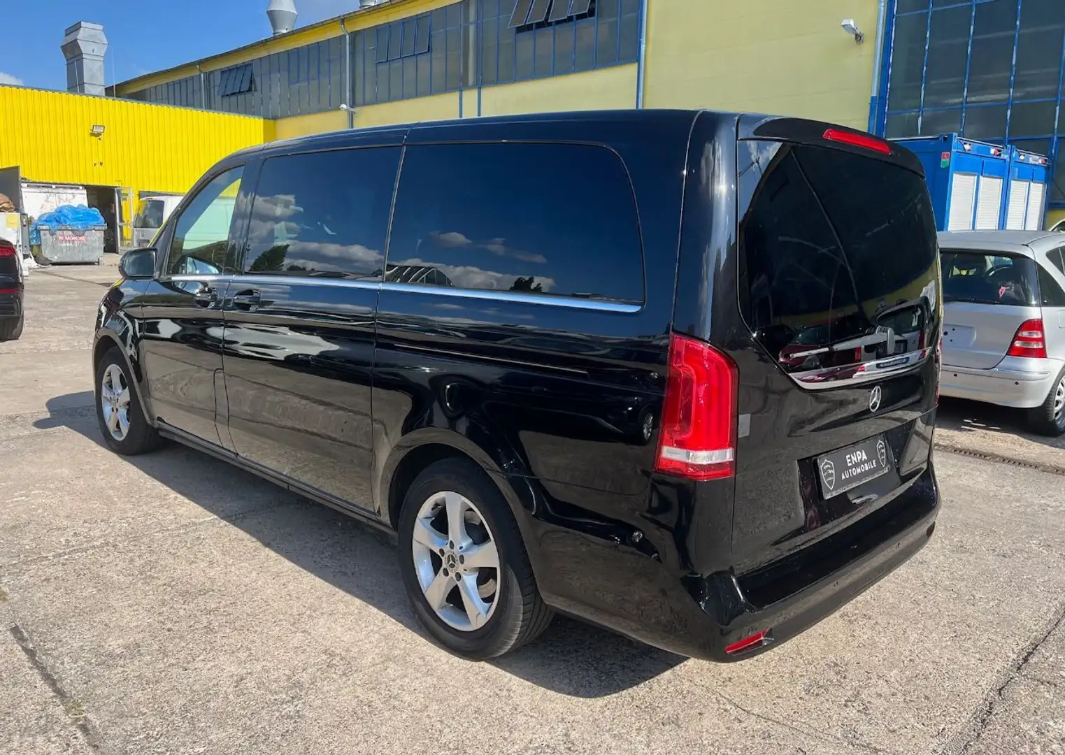 Mercedes-Benz V 250 AVANTGARDE LANG 7-SITZER|KAMERA|LED-ILS Schwarz - 2