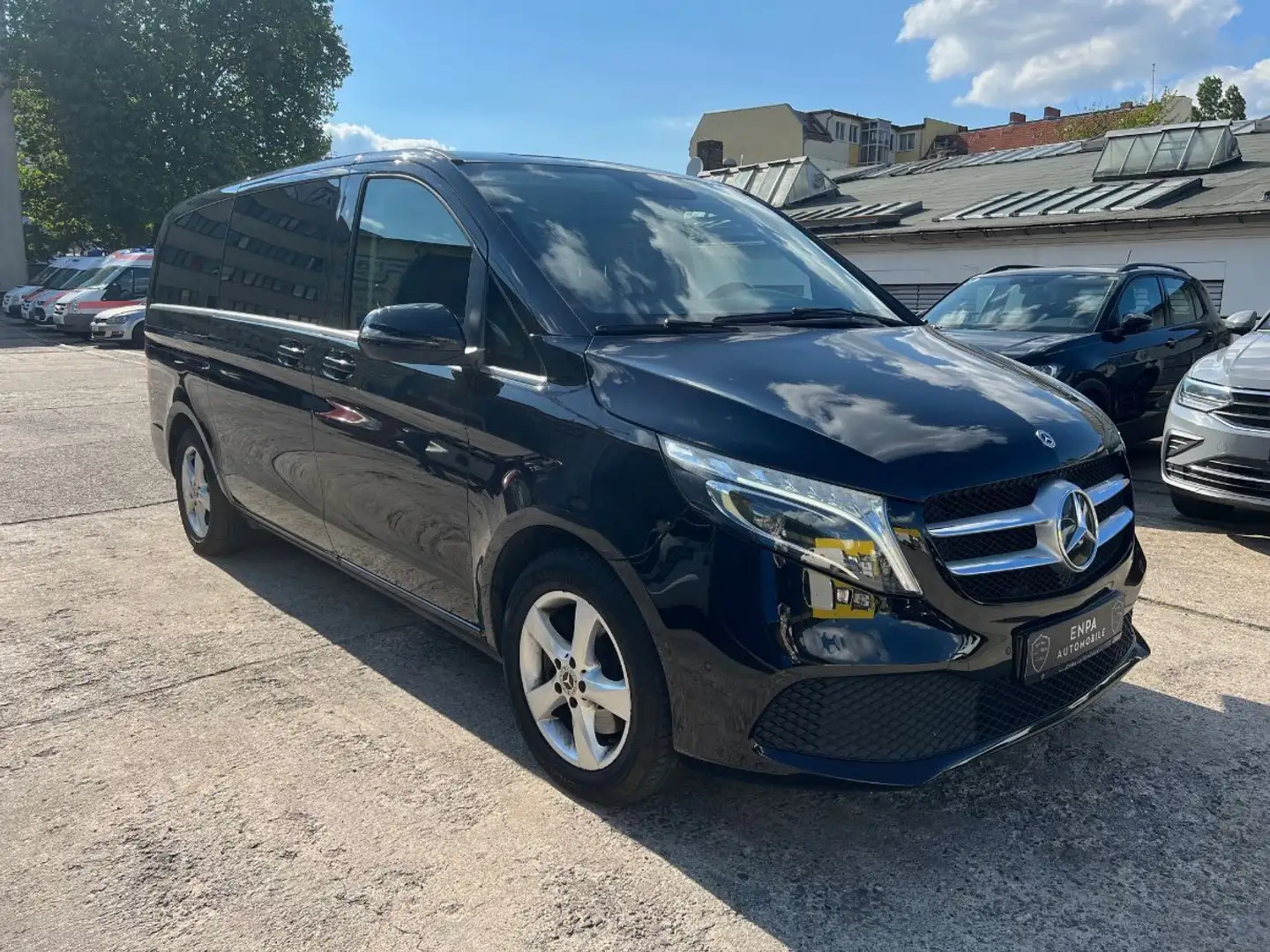 Mercedes-Benz V 250 AVANTGARDE LANG 7-SITZER|KAMERA|LED-ILS Schwarz - 1
