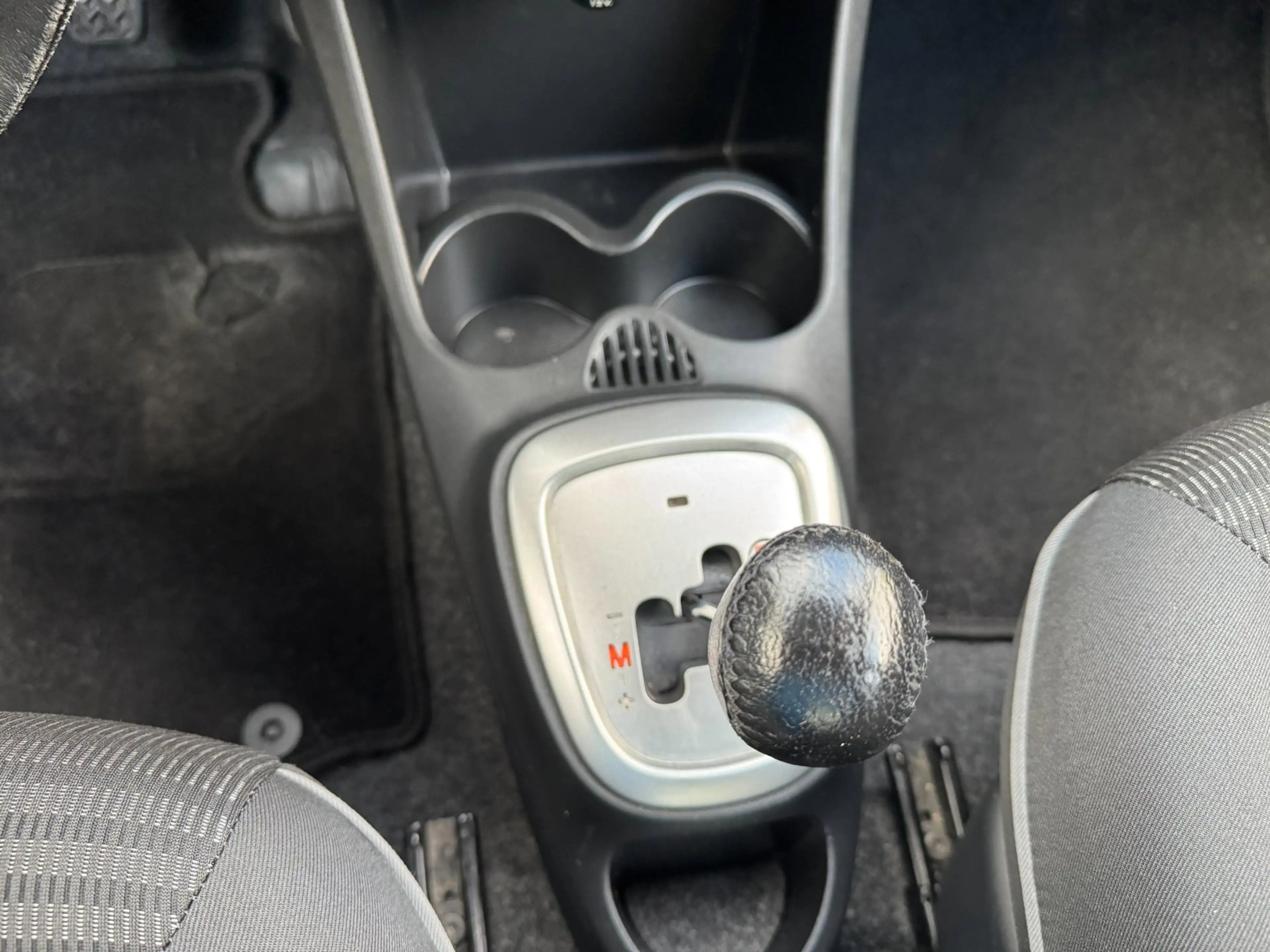 Peugeot 107 1.0 Active AUTOMAAT!! — photo 12