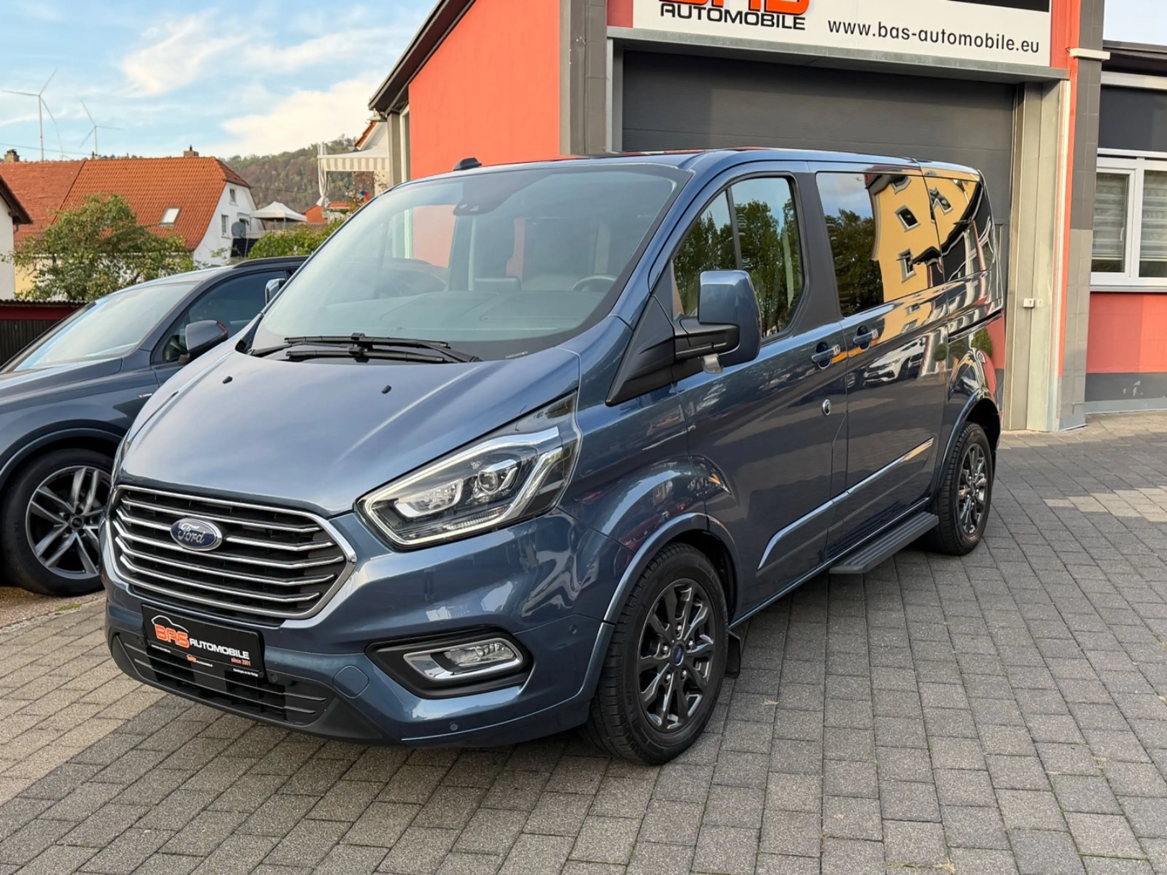 Ford Transit Tourneo Custom Kombi 320 L1 Titanium*KAM*8-SITZE