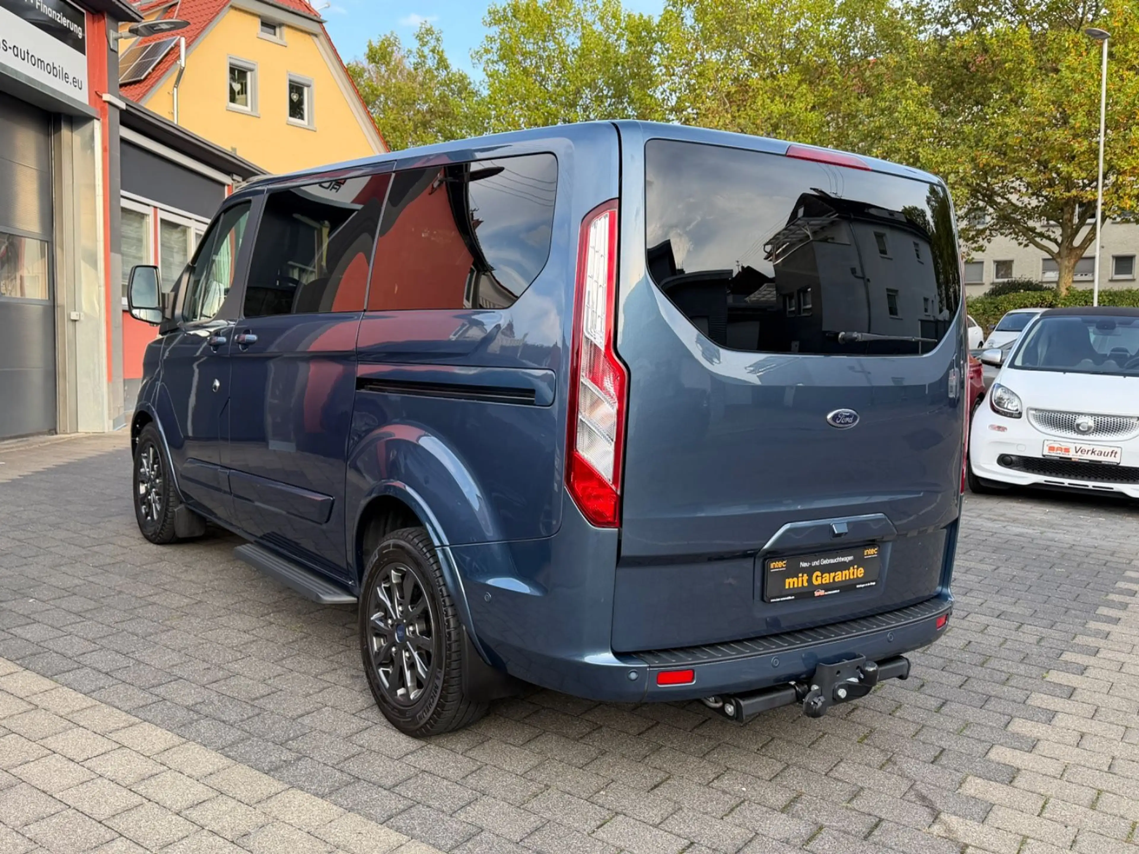 Ford Transit Tourneo Custom Kombi 320 L1 Titanium*KAM*8-SITZE — photo 6