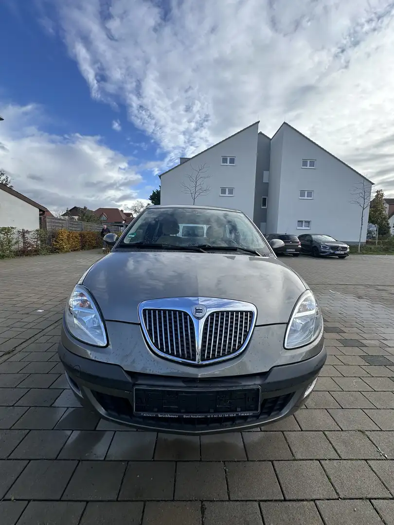 Lancia Ypsilon 1.2 8v Argento - 1