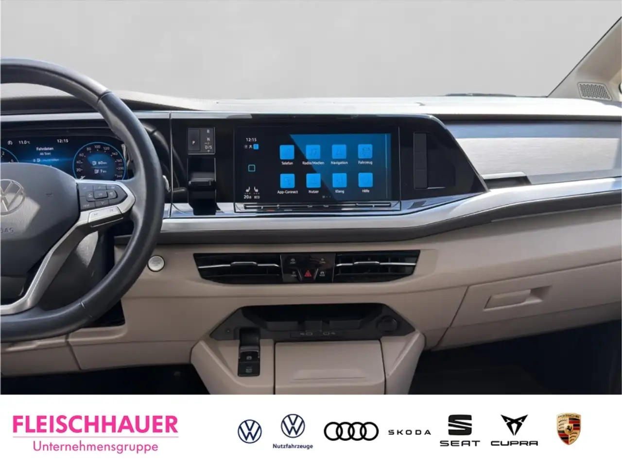 Volkswagen T7 Multivan eHybrid Life KÜ160Hyb Aut 12