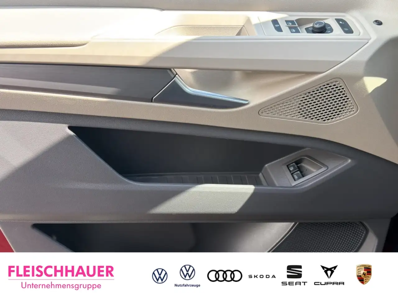 Volkswagen T7 Multivan eHybrid Life KÜ160Hyb Aut 9