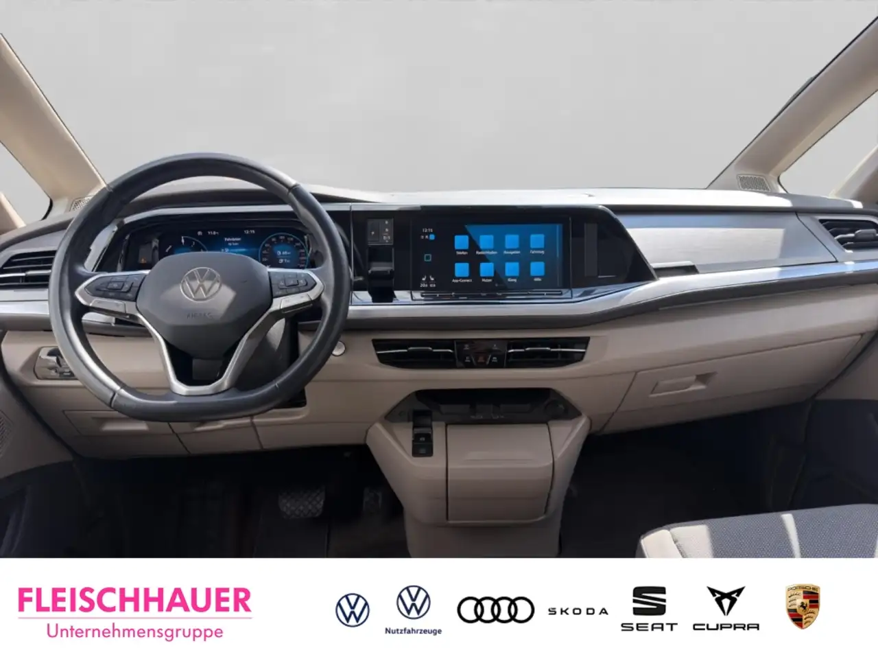 Volkswagen T7 Multivan eHybrid Life KÜ160Hyb Aut 11