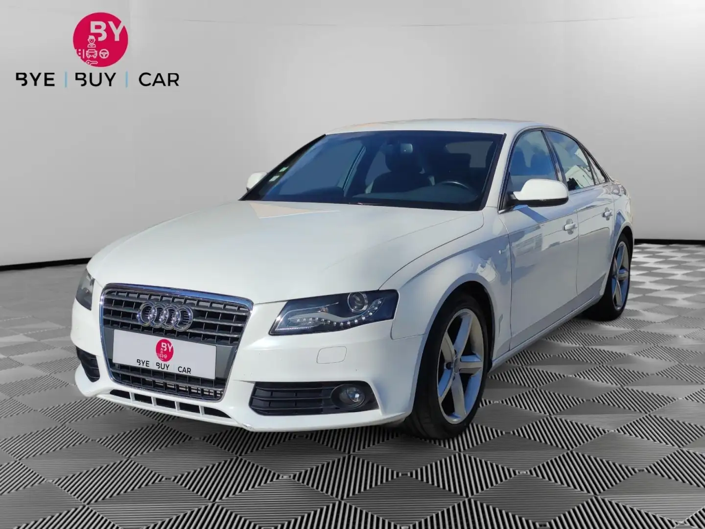 Audi A4 2.0 TDI 143 cv BVA Multitronic S line garantie 12 mois Blanc - 1