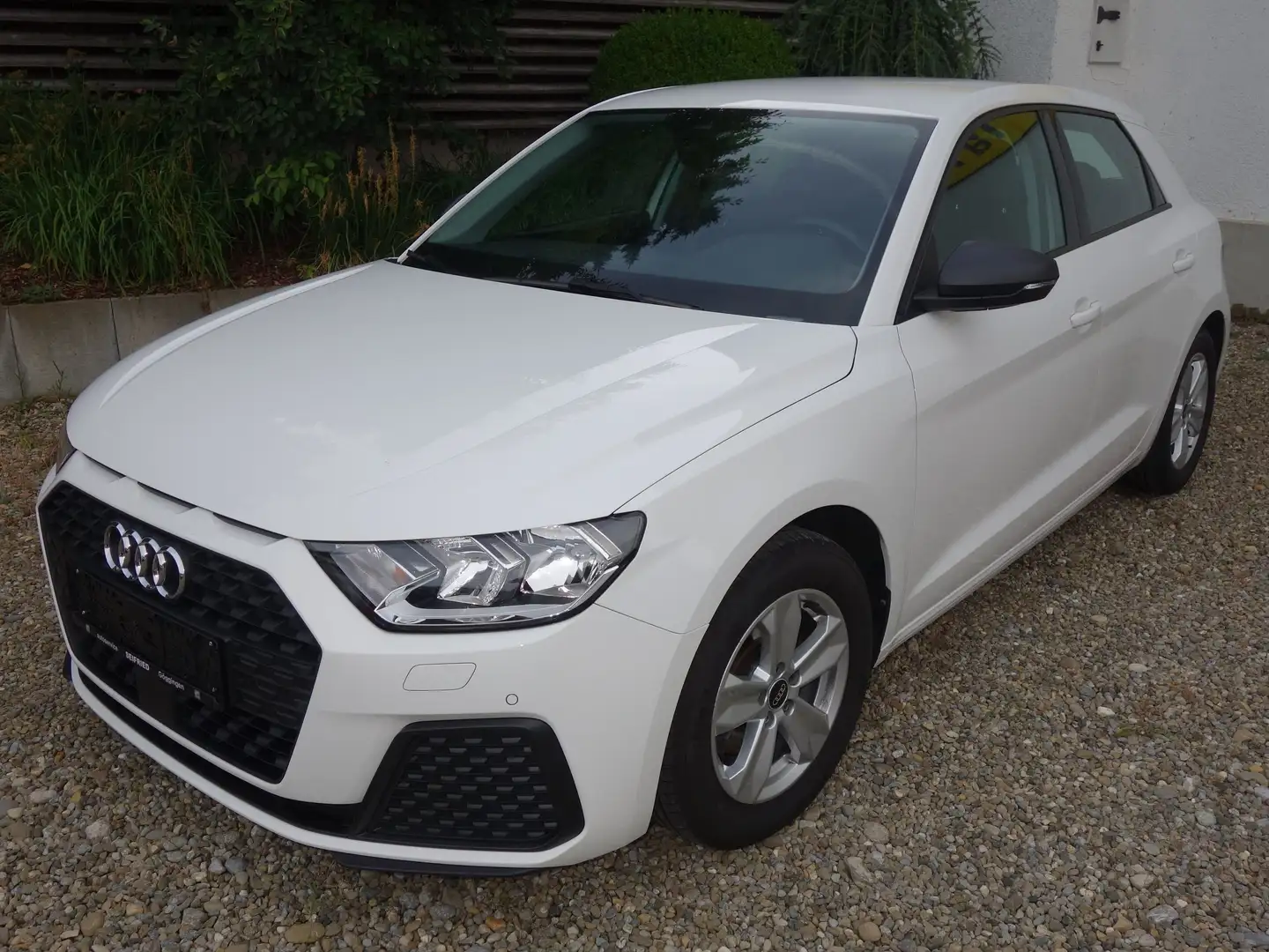 Audi A1 30 TFSI basis Weiß - 2