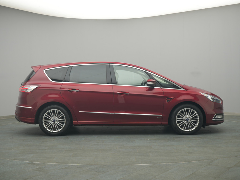 Ford S-Max Vignale 180PS Aut. 4x4/AHK/Pano — photo 8