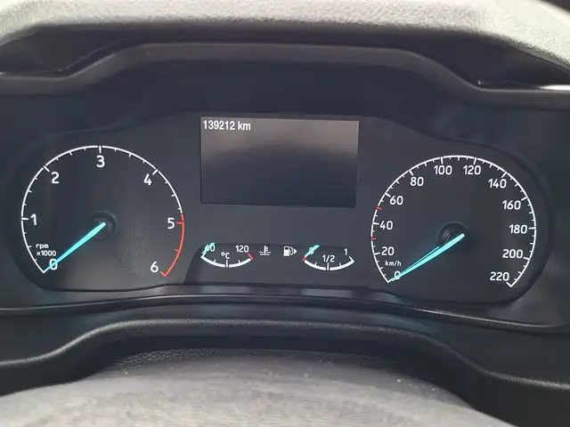 Ford Transit Connect view 14