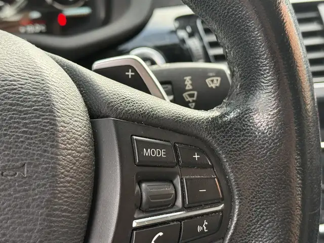 BMW X4 view 12